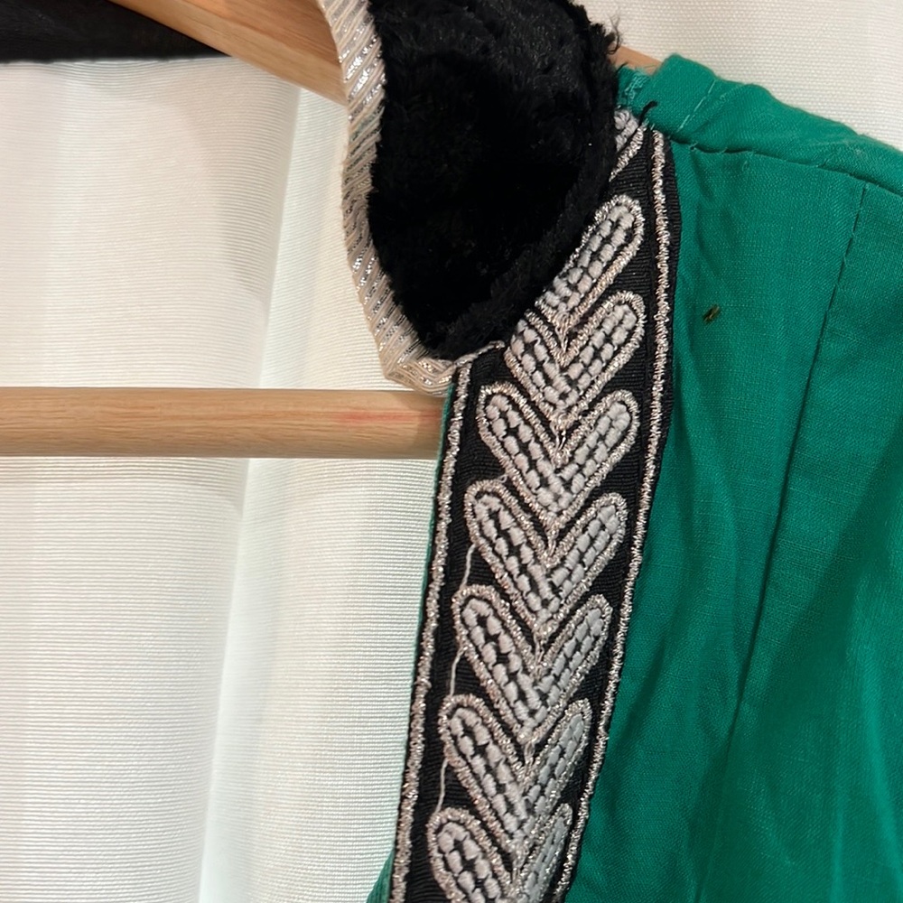 Traditional Embroidered Dress - Picture 7 of 12